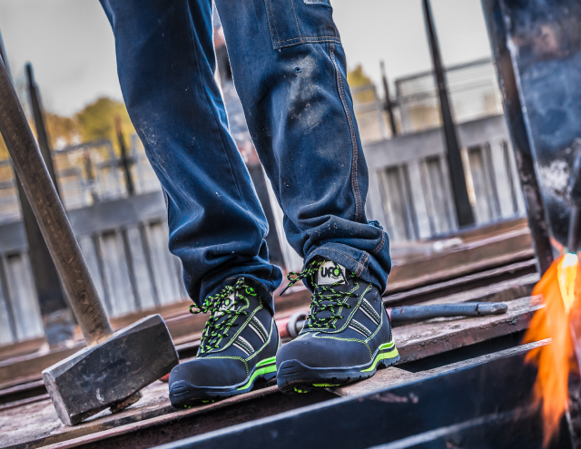 Scarpe da lavoro metal free deals